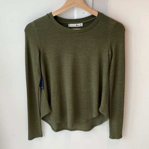 *SOLD* Wilfred Long Sleeve